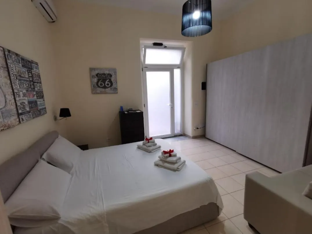 カターニア A Casa Di Amedeo Bed & Breakfast 2*,  イタリア